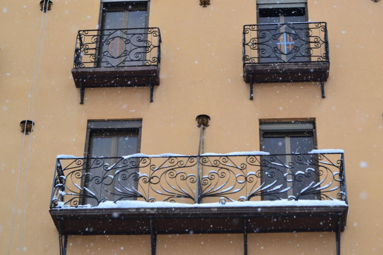 Hotel Bellavista Bellver De Cerdanya Eksteriør bilde