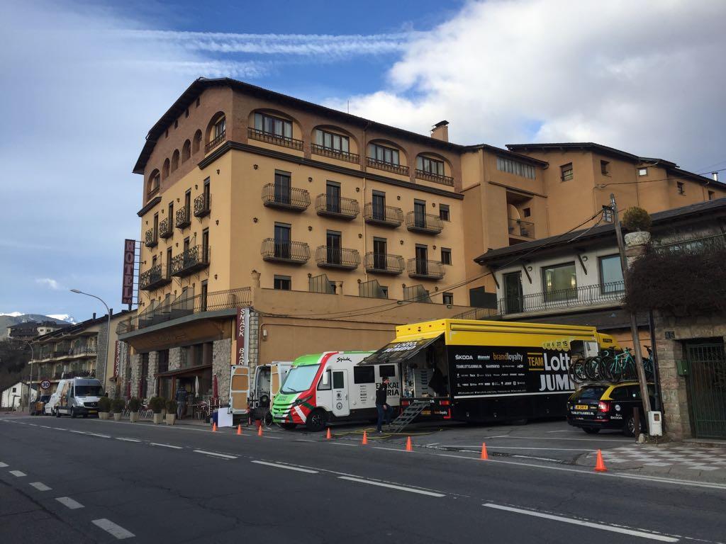 Hotel Bellavista Bellver De Cerdanya Eksteriør bilde