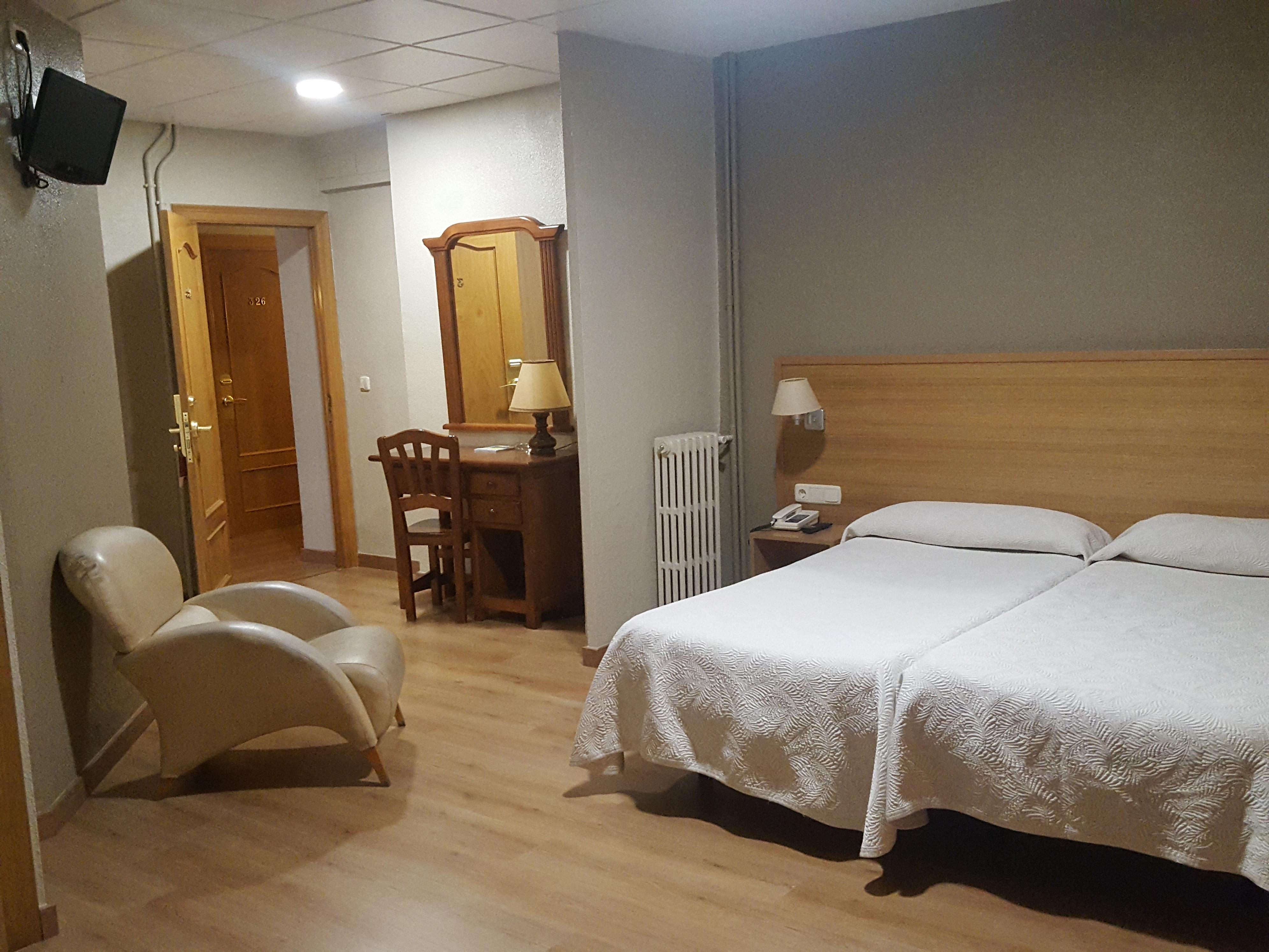 Hotel Bellavista Bellver De Cerdanya Eksteriør bilde